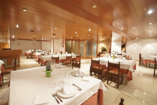 Hotel Folch (Sant-Julià-de Lòria )
